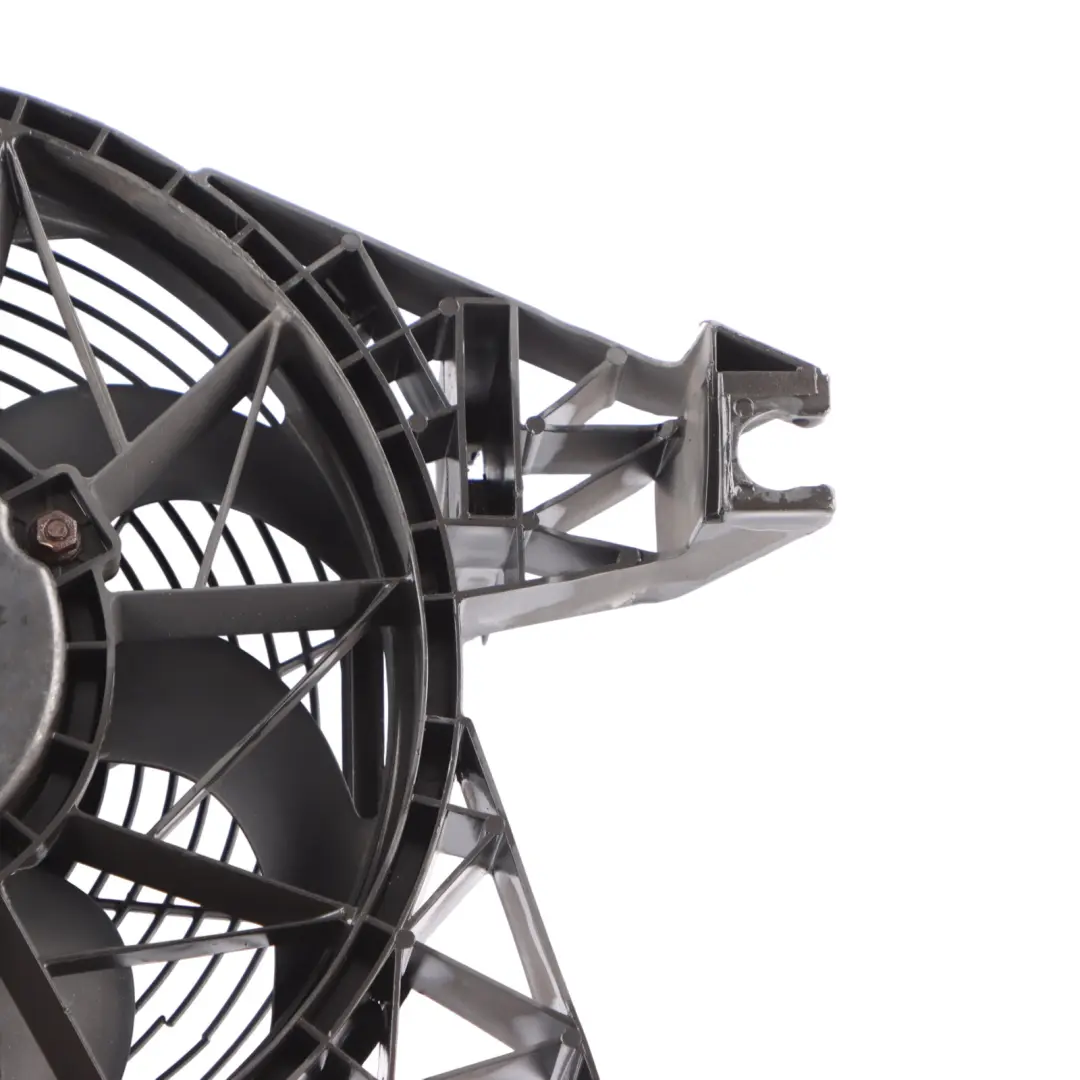 Ventilateur Mercedes Vito W639 Refroidissement moteur Ventilateur radiateur pour à propos du numéro de pièce A6395051555 Ventilateur Mercedes Vito W639 Refroidissement moteur Ventilateur radiateur - SKU A6395051555-1 - Numéro de pièce A6395051555