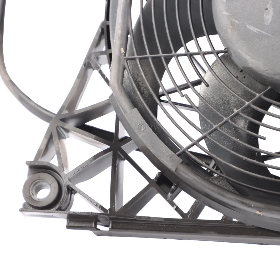 Ventilateur Mercedes Vito W639 Refroidissement moteur Ventilateur radiateur  - SKU A6395051555-1 - Numéro de pièce A6395051555
