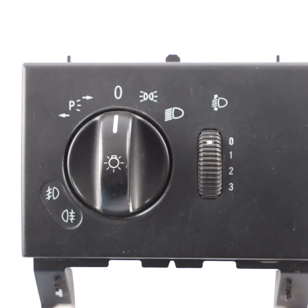 Mercedes Vito Viano W639 Bouton Commande Phares - SKU A6395450204-3 - Numéro de pièce A6395450204