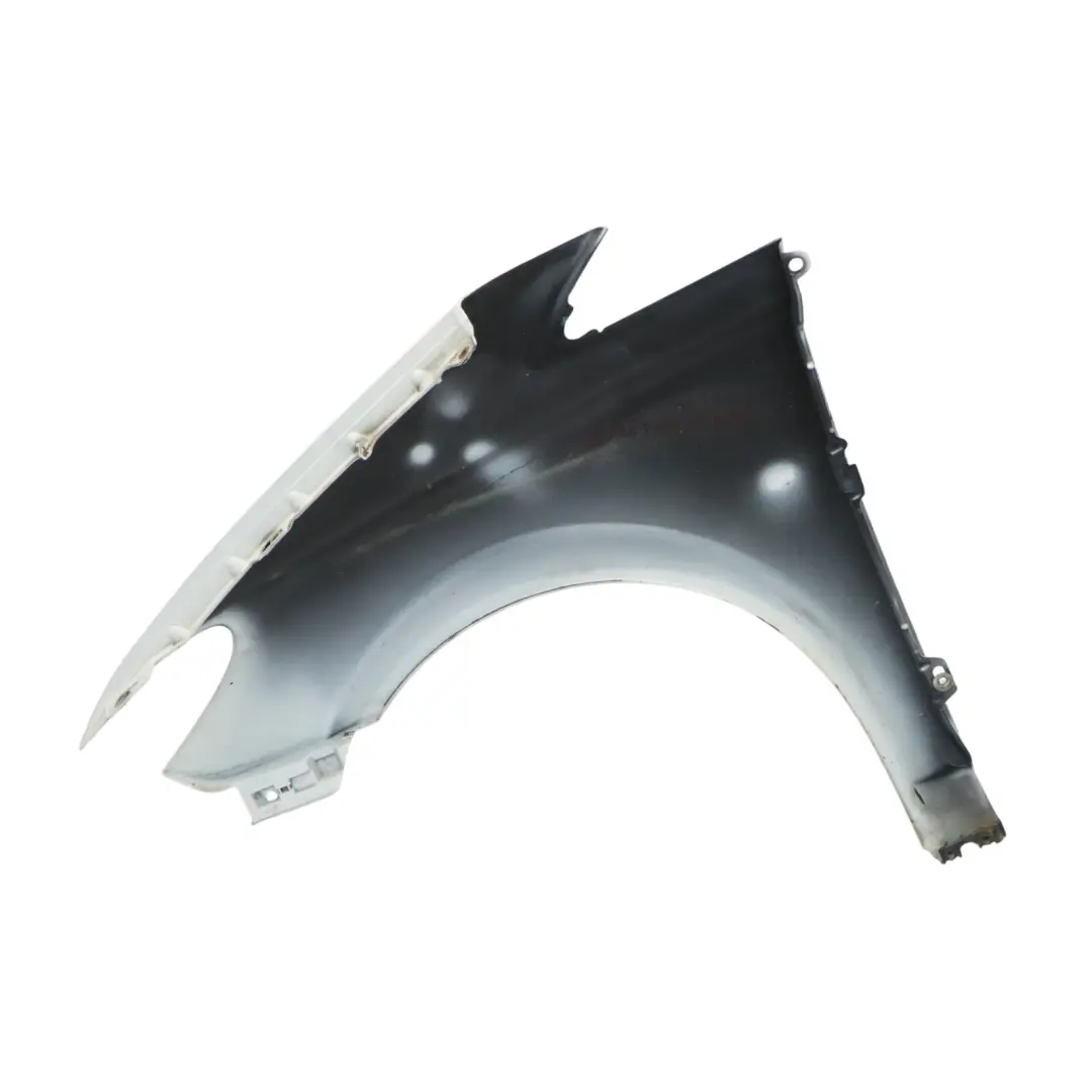 Pannello Alare Anteriore Destro Parafango Bianco Artico - 9147 per Mercedes W639 con numero di parte A6396305207 Mercedes W639 Pannello Alare Anteriore Destro Parafango Bianco Artico - 9147 - SKU A6396305207-ARW2 - Numero di parte A6396305207