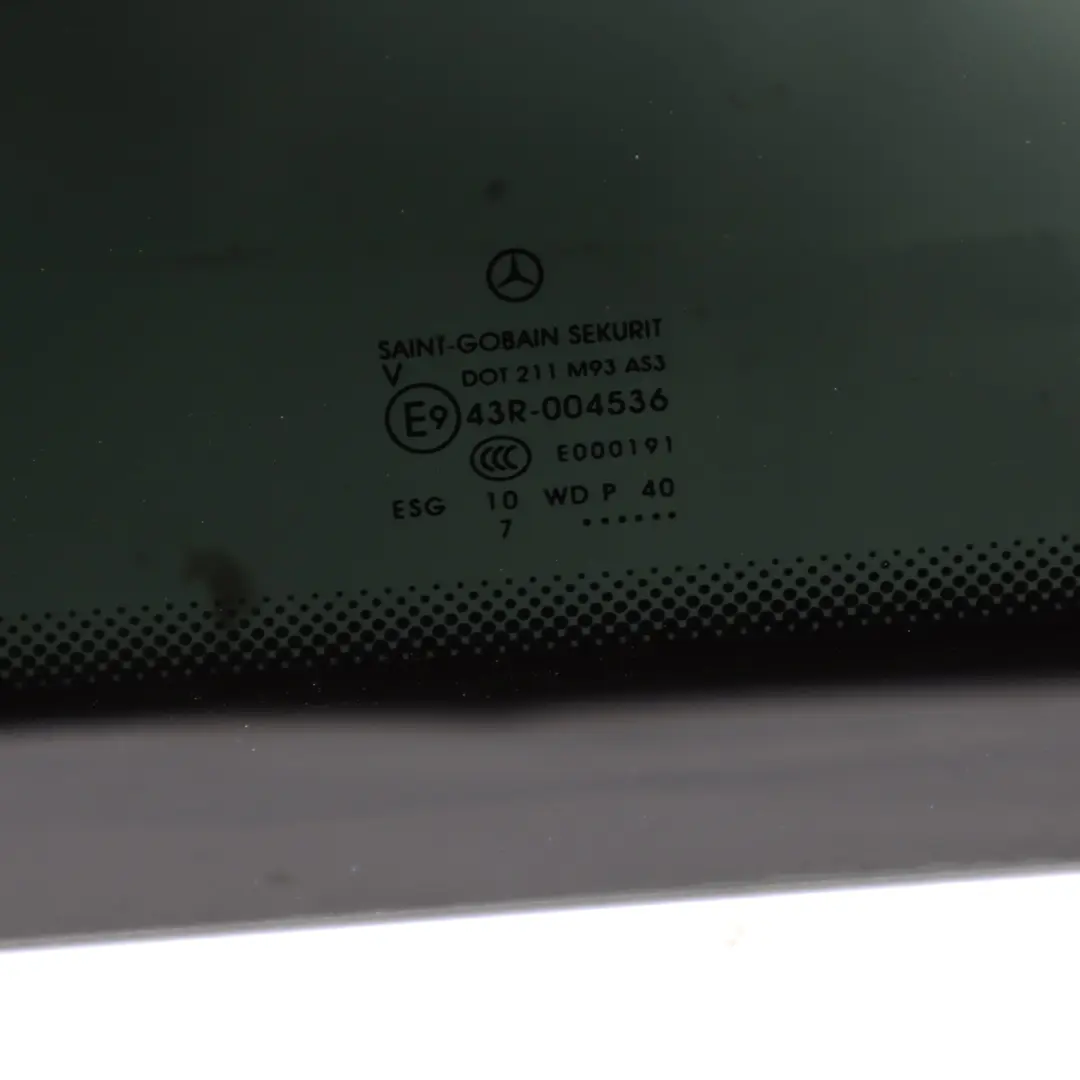 Cristal Lateral Trasero Tintado AS3 Izquierdo para Mercedes Vito Viano W639 con número de pieza A6396721013 Mercedes Vito Viano W639 Cristal Lateral Trasero Tintado AS3 Izquierdo - SKU A6396721013 - Número de pieza A6396721013