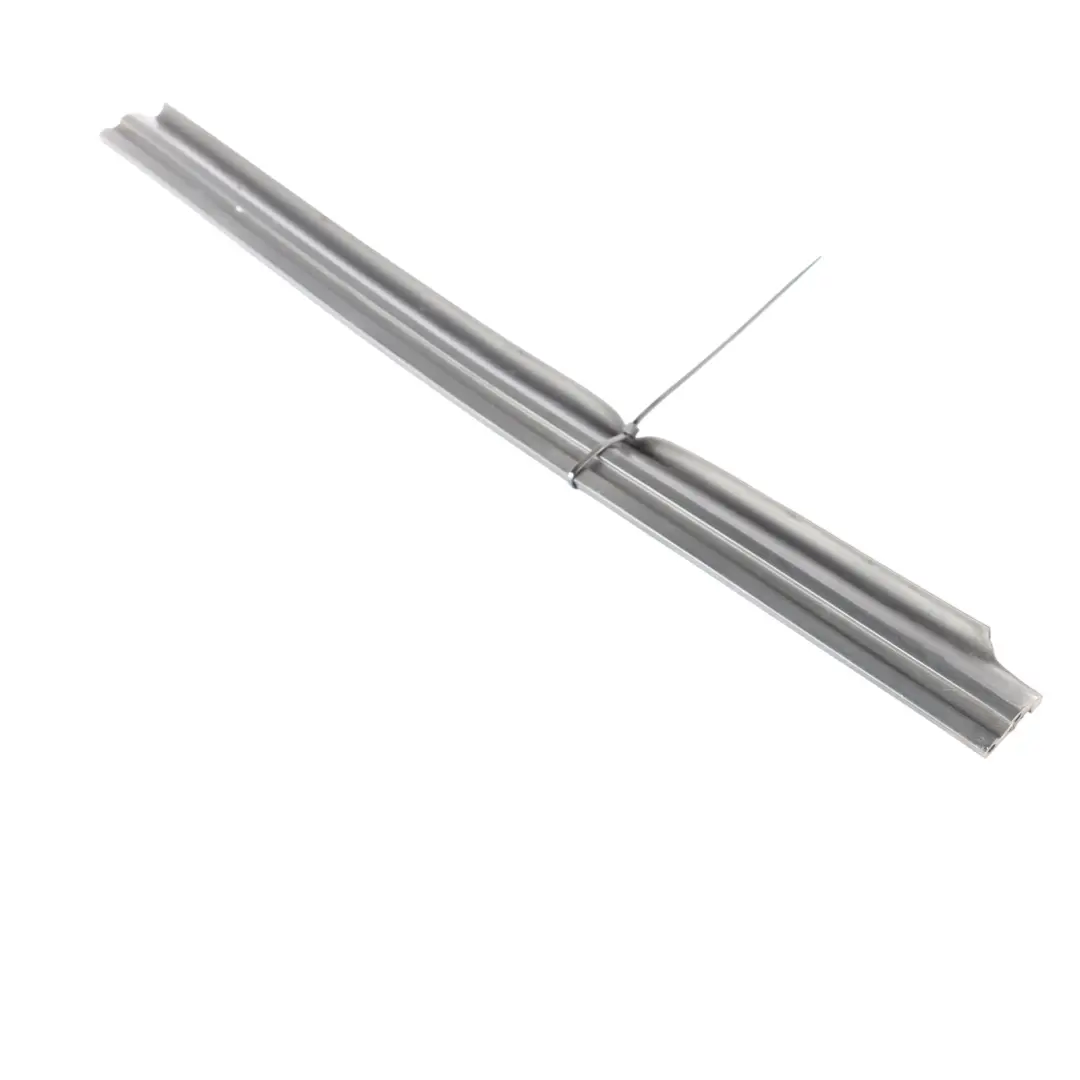 Mercedes W639 Joint De Vitre De Porte Gauche Droite Côté Nord Ouest - SKU A6396730070 - Numéro de pièce A6396730070