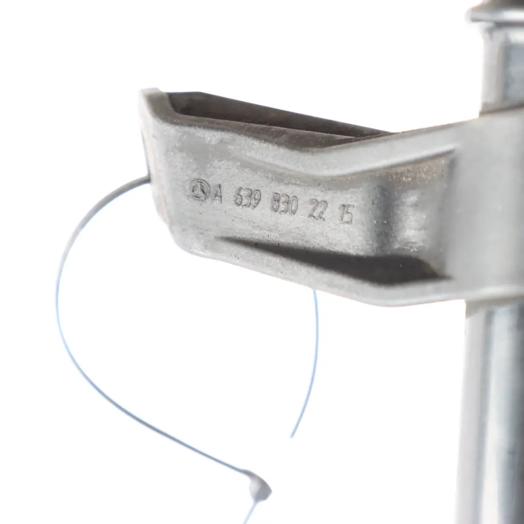 Water Heating Return Hose Pipe to Mercedes W639 Turbo with Part number A6398302215 Mercedes W639 Turbo Water Heating Return Hose Pipe - SKU A6398302215 - Part number A6398302215