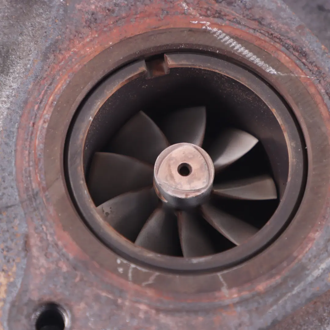 OM642 V6 Diesel Turbosprężarka Turbo do Mercedes W212 o numerze A6420909580 Mercedes W212 OM642 V6 Diesel Turbosprężarka Turbo - SKU A6420909580 - Numer Części A6420909580