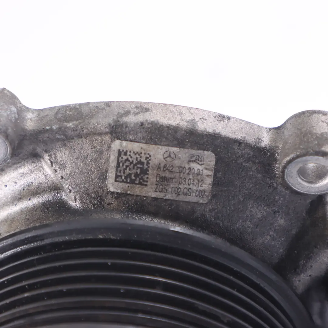 Pompe à eau Pompe de refroidissement moteur diesel pour Mercedes W212 à propos du numéro de pièce A6422002001 Mercedes W212 Pompe à eau Pompe de refroidissement moteur diesel - SKU A6422002001 - Numéro de pièce A6422002001