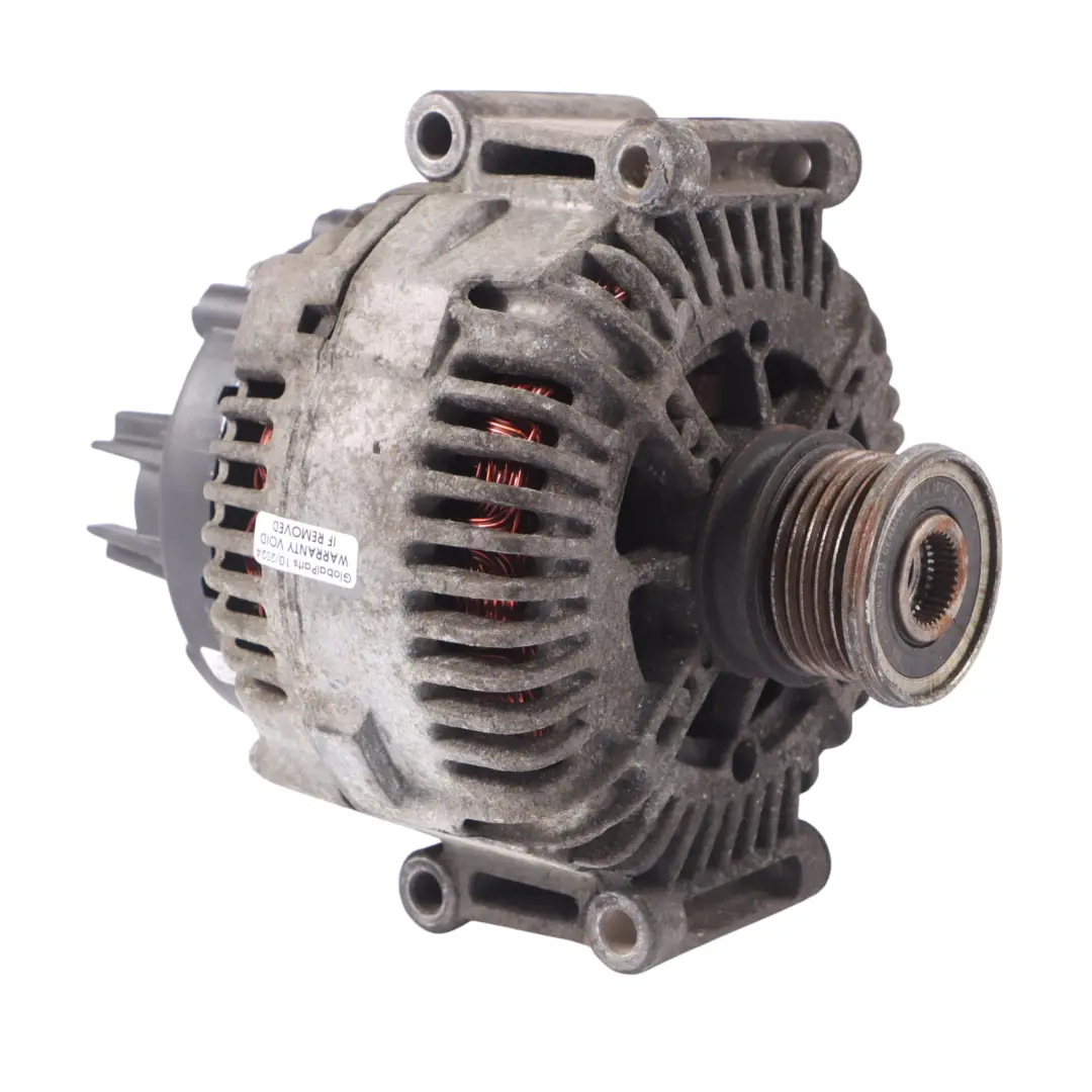Alternator 14V 180A do Mercedes Vito W639 Sprinter W906 o numerze A6461540102 Mercedes Vito W639 Sprinter W906 Alternator 14V 180A - SKU A6461540102 - Numer Części A6461540102