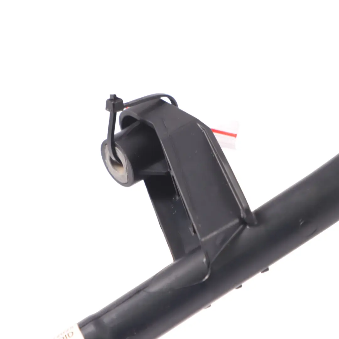 Jauge d'huile diesel Tube de guidage du moteur pour Mercedes W639 à propos du numéro de pièce A6510107622 Mercedes W639 Jauge d'huile diesel Tube de guidage du moteur - SKU A6510107622 - Numéro de pièce A6510107622