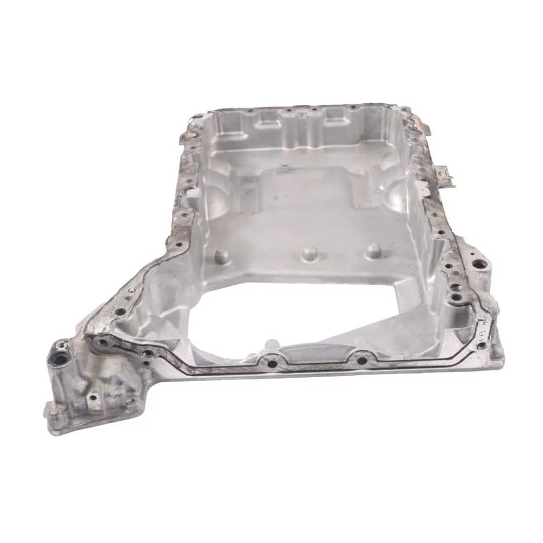 Carter de aceite superior del motor Mercedes W205 OM651 Diesel para con número de pieza A6510141000 Carter de aceite superior del motor Mercedes W205 OM651 Diesel - SKU A6510141000 - Número de pieza A6510141000