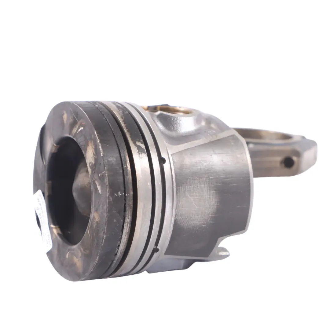 OM651 Diesel Motor Kolben Pleuelstange für Mercedes W176 mit Teilenummer A6510302217 Mercedes W176 OM651 Diesel Motor Kolben Pleuelstange - SKU A6510302217 - Teilenummer A6510302217