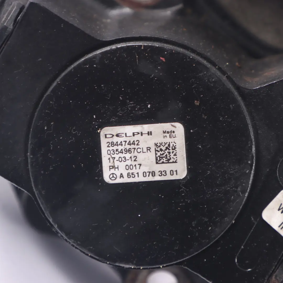 Mercedes W205 Diesel Aislamiento bomba combustible alta presión - SKU A6510703301 - Número de pieza A6510703301