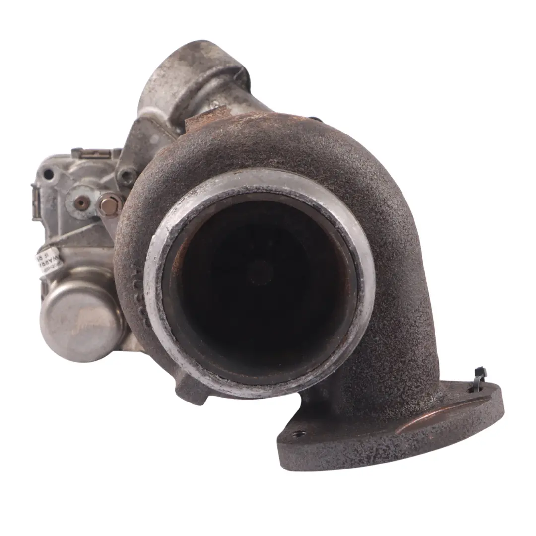 OM651 Diesel Motor Turbolader für Mercedes W906 mit Teilenummer A6510900086 Mercedes W906 OM651 Diesel Motor Turbolader - SKU A6510900086 - Teilenummer A6510900086