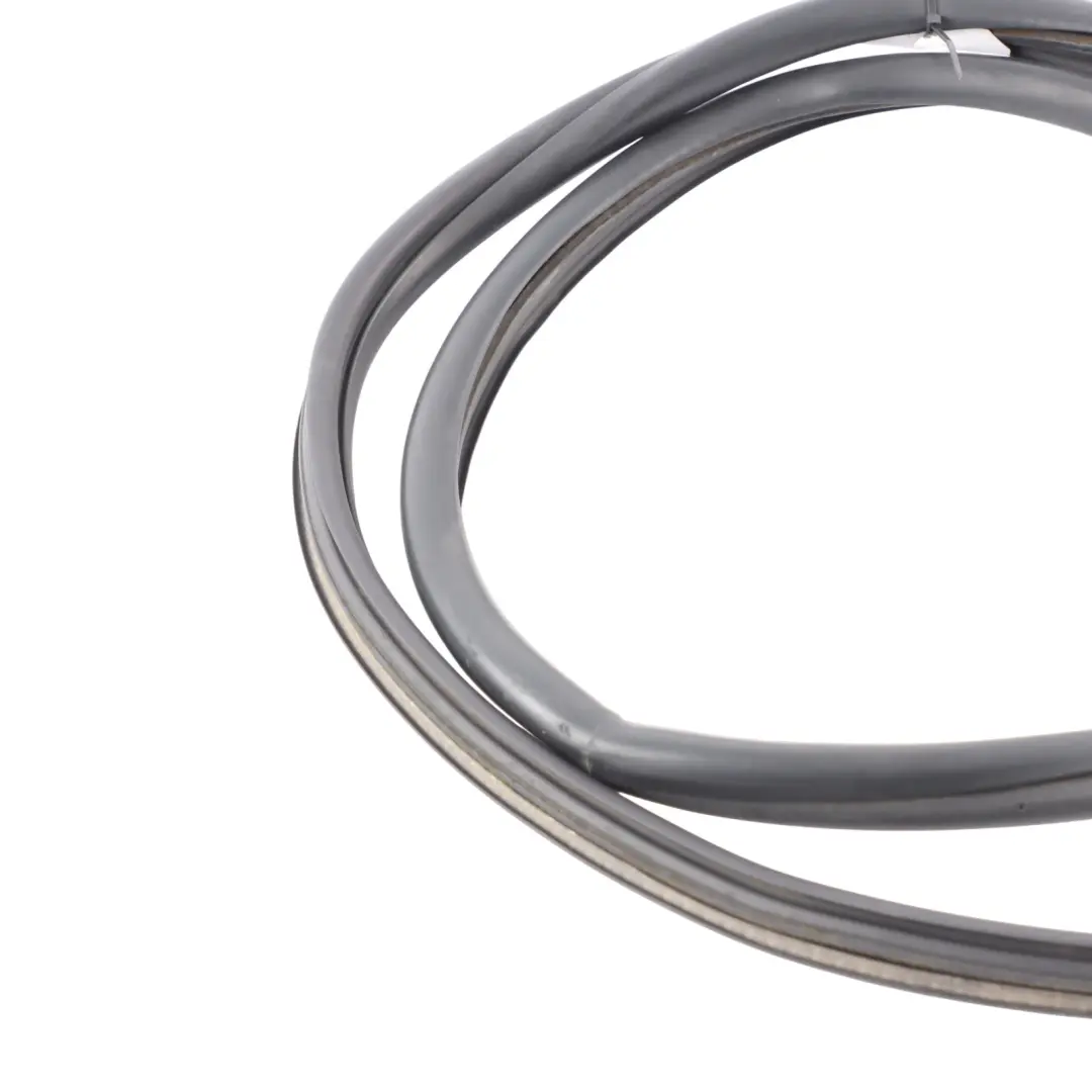 W907 Guarnizione Finestrino Telaio Sinistra Destra per Mercedes W906 con numero di parte A9066712120 Mercedes W906 W907 Guarnizione Finestrino Telaio Sinistra Destra - SKU A9066712120 - Numero di parte A9066712120