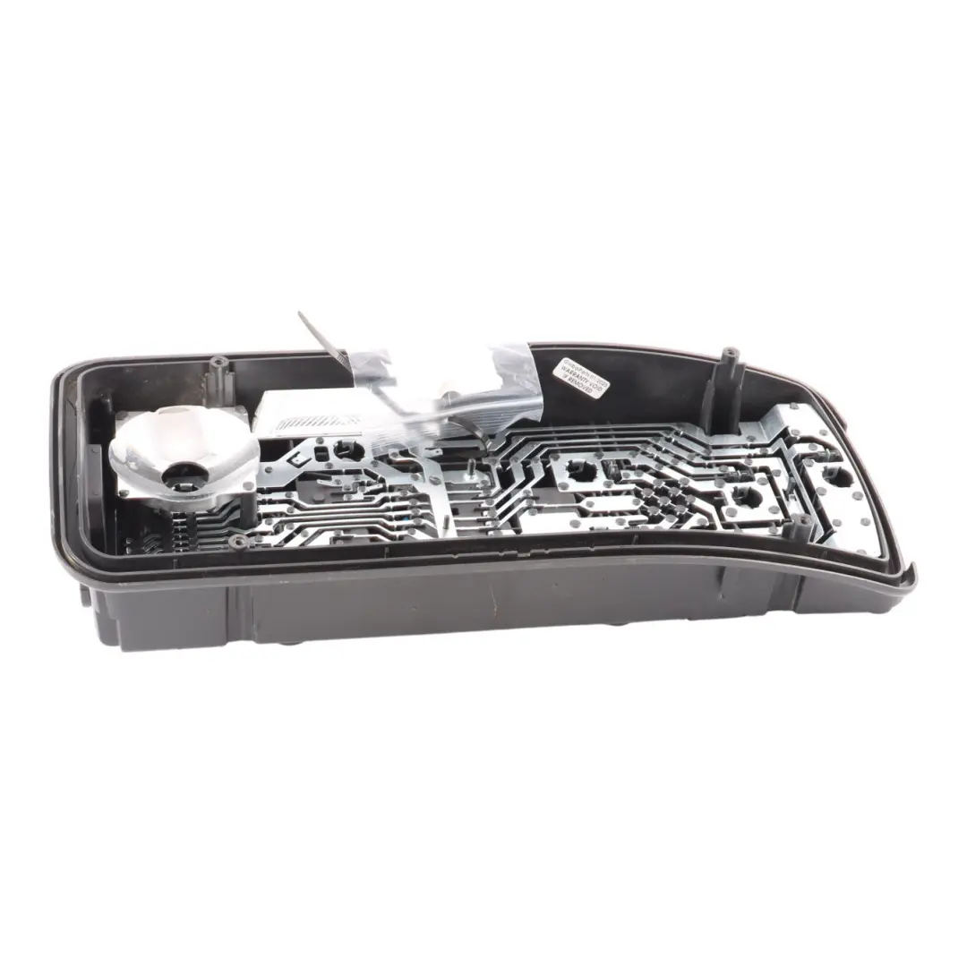 Luz Trasera Izquierda Portalámparas para Mercedes W906 con número de pieza A9068200464 Mercedes W906 Luz Trasera Izquierda Portalámparas - SKU A9068200464-1 - Número de pieza A9068200464