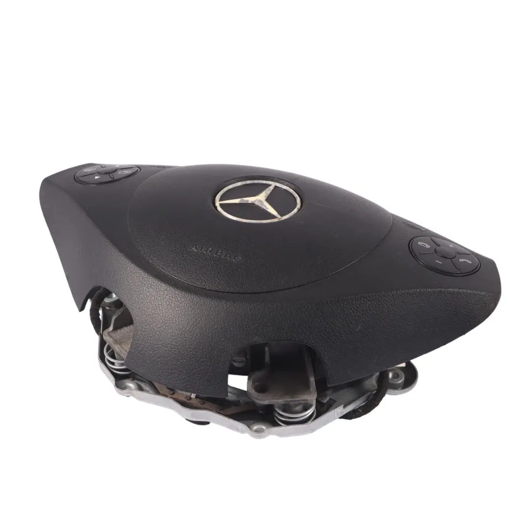 Mercedes Sprinter W906 Module Air Volant Noir - SKU A9068602002-1 - Numéro de pièce A9068602002