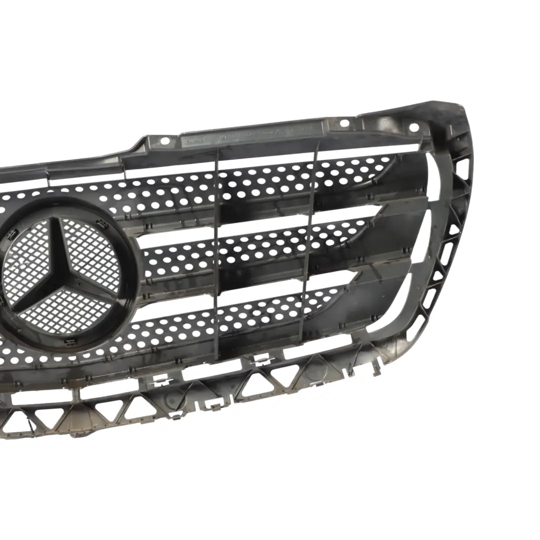 Mercedes Sprinter W906 Front Kühlergrill Rahmen Trim - SKU A9068800785-1 - Teilenummer A9068800785