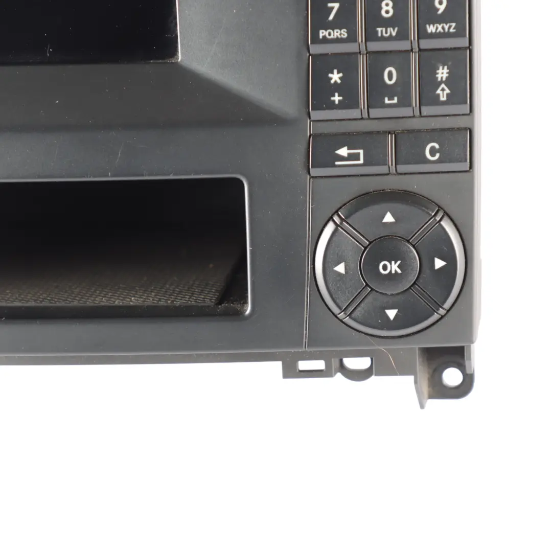 Radio Multimedia Head Unit Player Audio to Mercedes Sprinter W906 with Part number A9069004401 Mercedes Sprinter W906 Radio Multimedia Head Unit Player Audio - SKU A9069004401 - Part number A9069004401