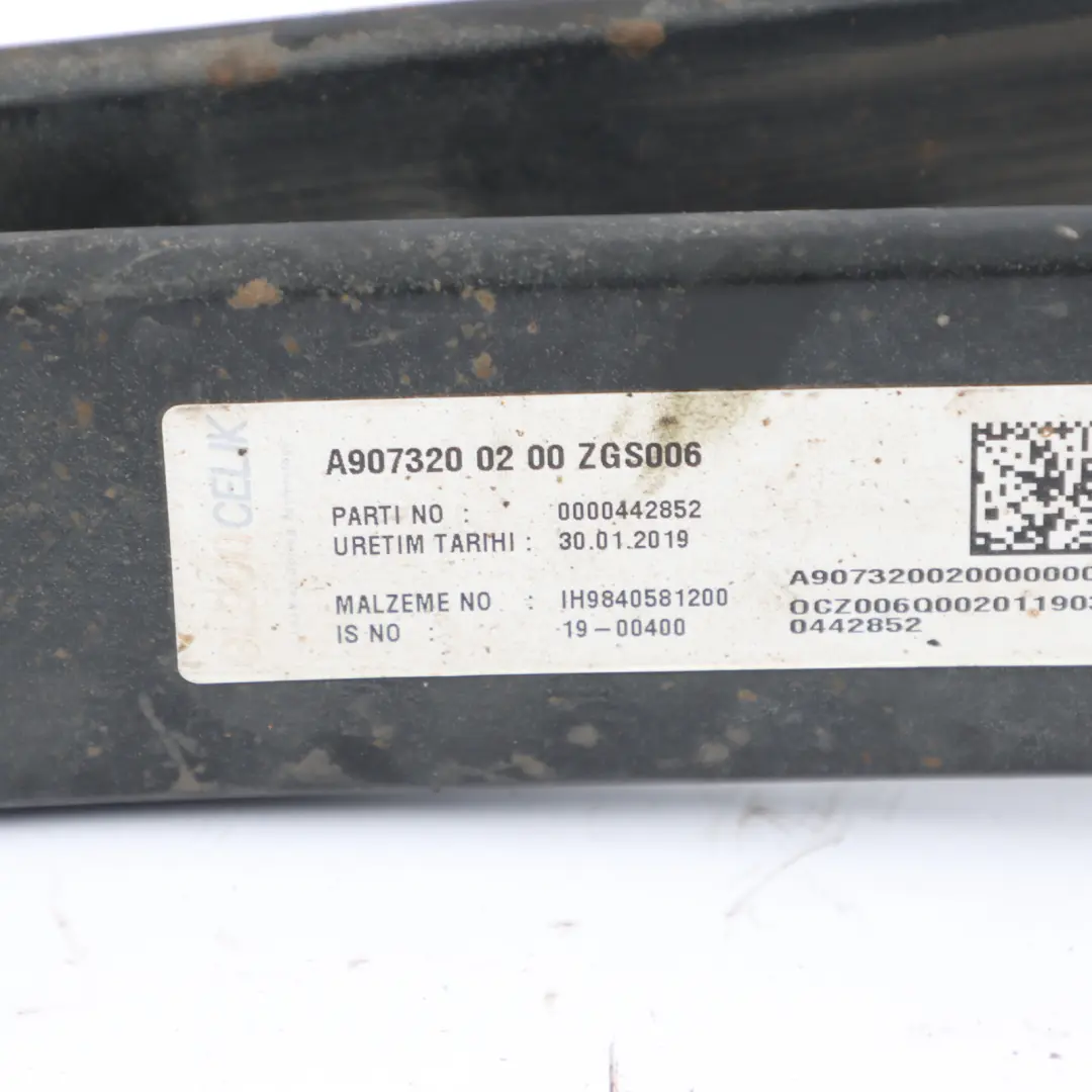 Mercedes W907 Hinterradaufhängung Blattfeder Doppelträger Achsstangenhalter - SKU A9073200200 - Teilenummer A9073200200