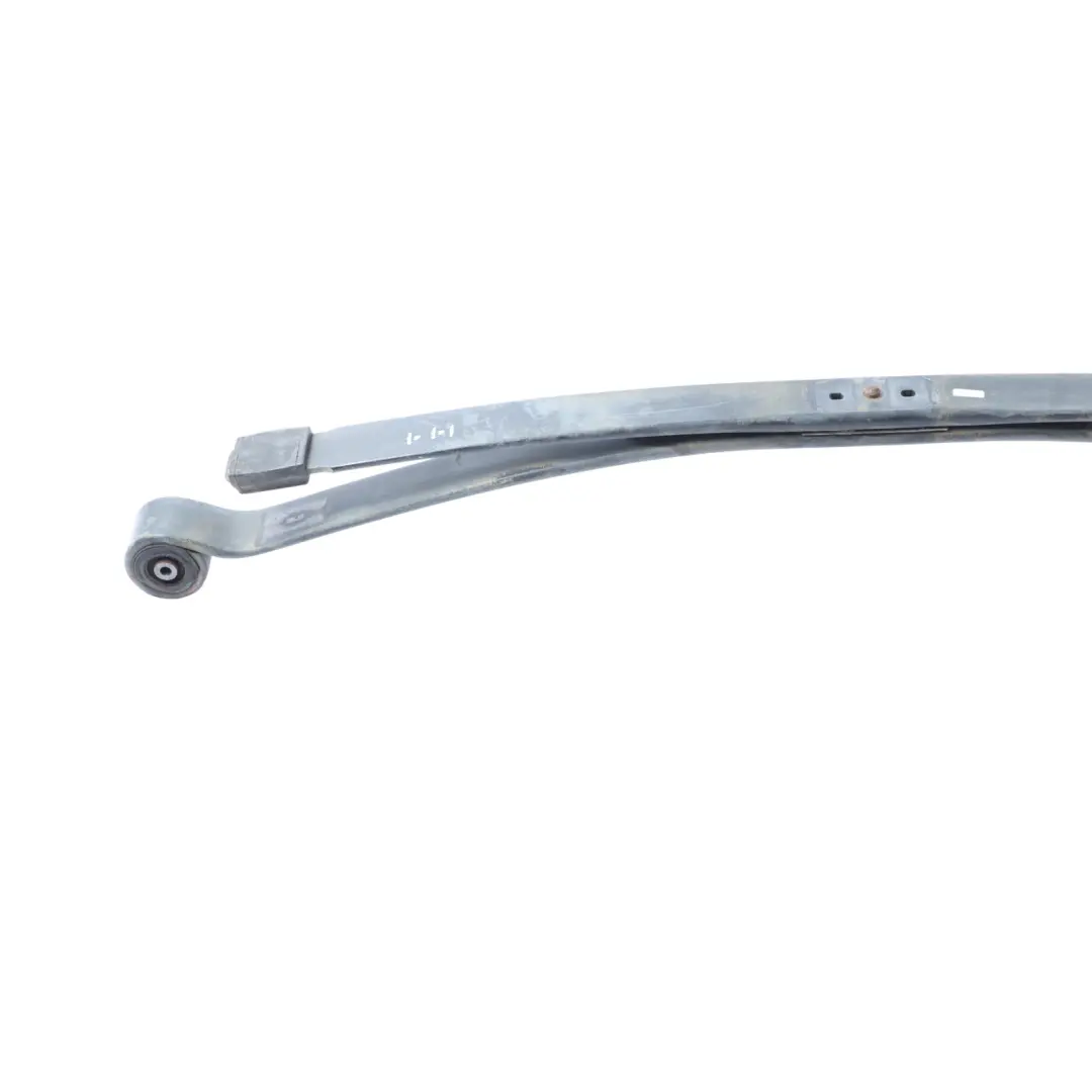 Mercedes W907 Suspensión Trasera Leaf Spring Doble Soporte Eje Rod Mount - SKU A9073200200 - Número de pieza A9073200200