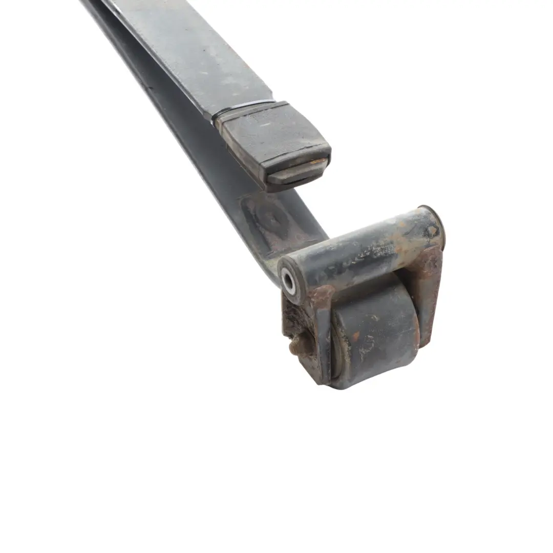 Mercedes W907 Suspensión Trasera Leaf Spring Doble Soporte Eje Rod Mount - SKU A9073200200 - Número de pieza A9073200200