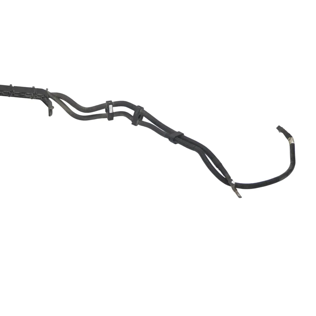 Mercedes W907 Câblage du démarreur Batterie Alternateur Câble A9075401305 - SKU A9075402087 - Numéro de pièce A9075402087