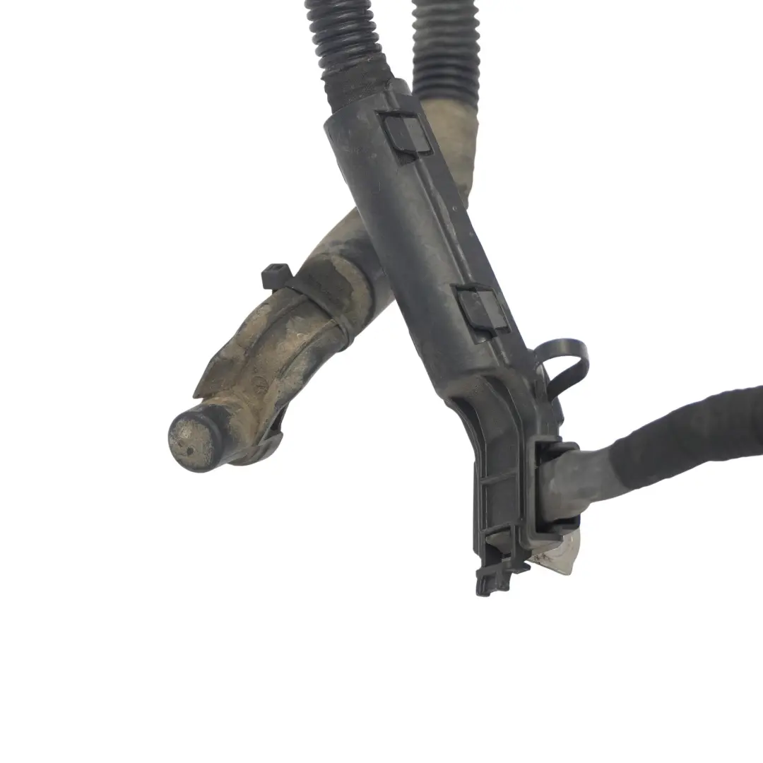 W907 Câblage du démarreur Batterie Alternateur Câble A9075401305 pour Mercedes à propos du numéro de pièce A9075402087 Mercedes W907 Câblage du démarreur Batterie Alternateur Câble A9075401305 - SKU A9075402087 - Numéro de pièce A9075402087