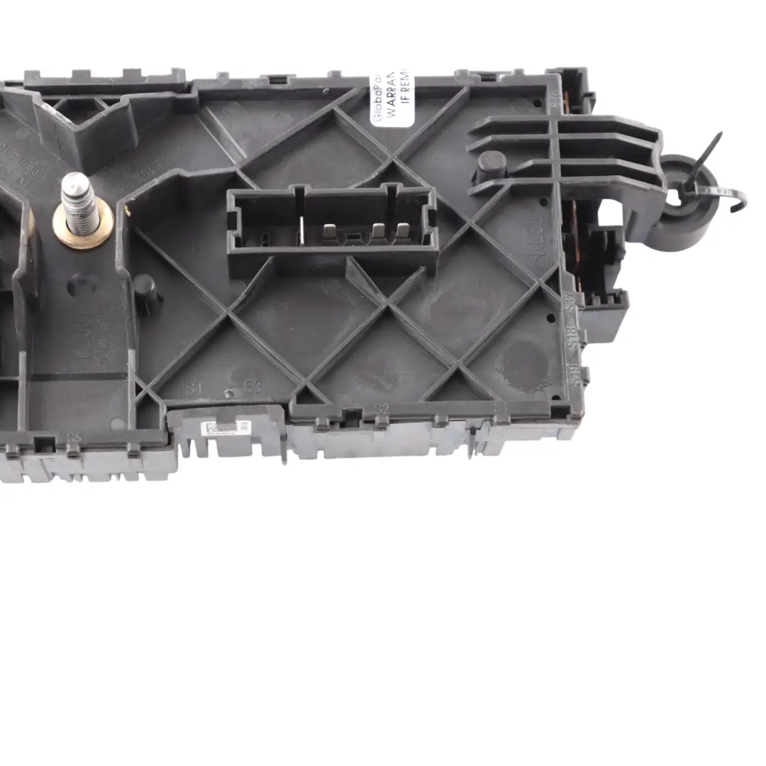 W907 W910 Scatola Fusibili Relè Modulo per Mercedes Sprinter con numero di parte A9075450100 Mercedes Sprinter W907 W910 Scatola Fusibili Relè Modulo - SKU A9075450100-1 - Numero di parte A9075450100