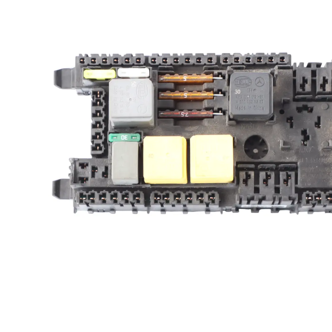 W907 W910 Caja Fusibles Relés Módulo para Mercedes Sprinter con número de pieza A9075450100 Mercedes Sprinter W907 W910 Caja Fusibles Relés Módulo - SKU A9075450100-1 - Número de pieza A9075450100