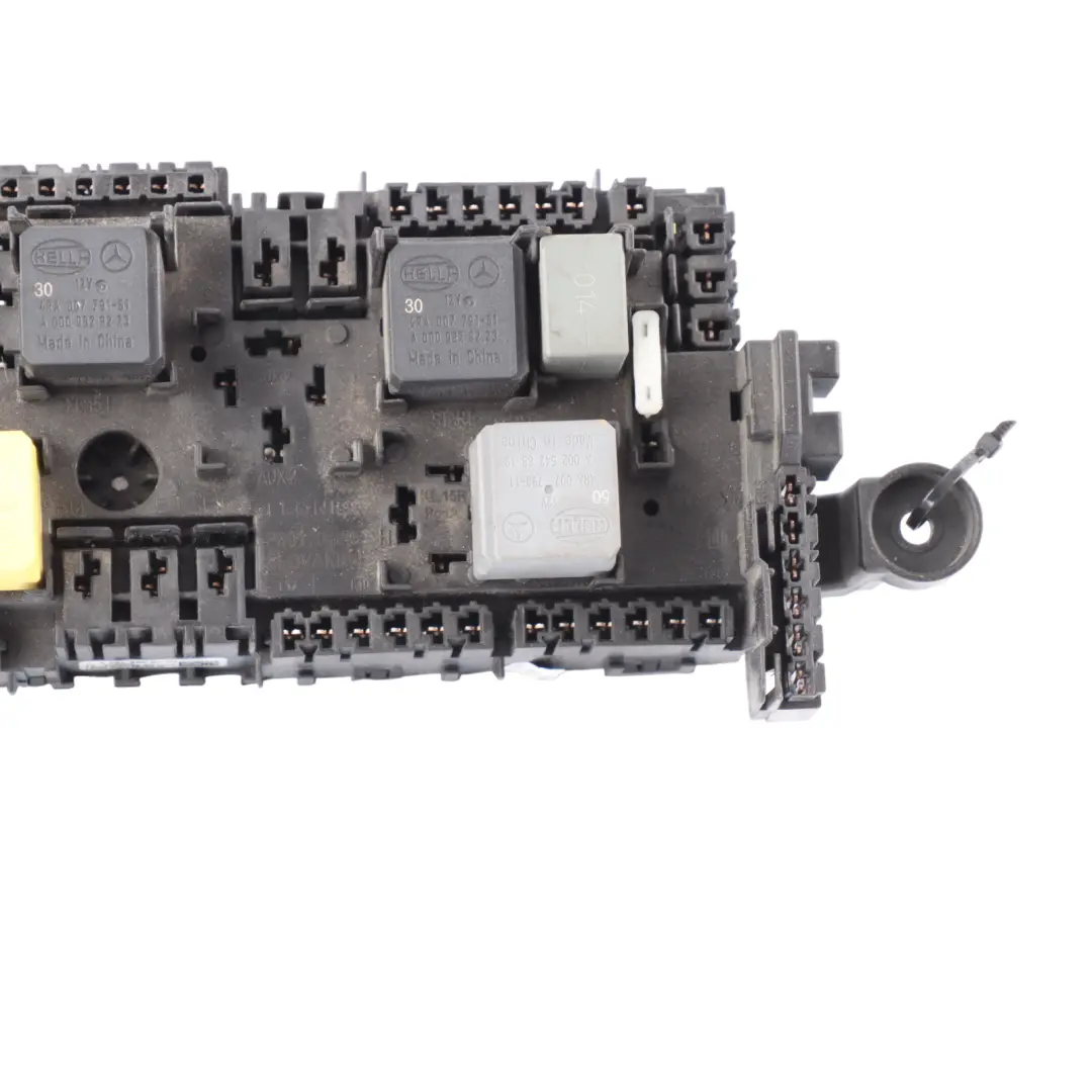 Mercedes Sprinter W907 W910 Boîte Fusibles Module Boîte Fusibles - SKU A9075450100-1 - Numéro de pièce A9075450100