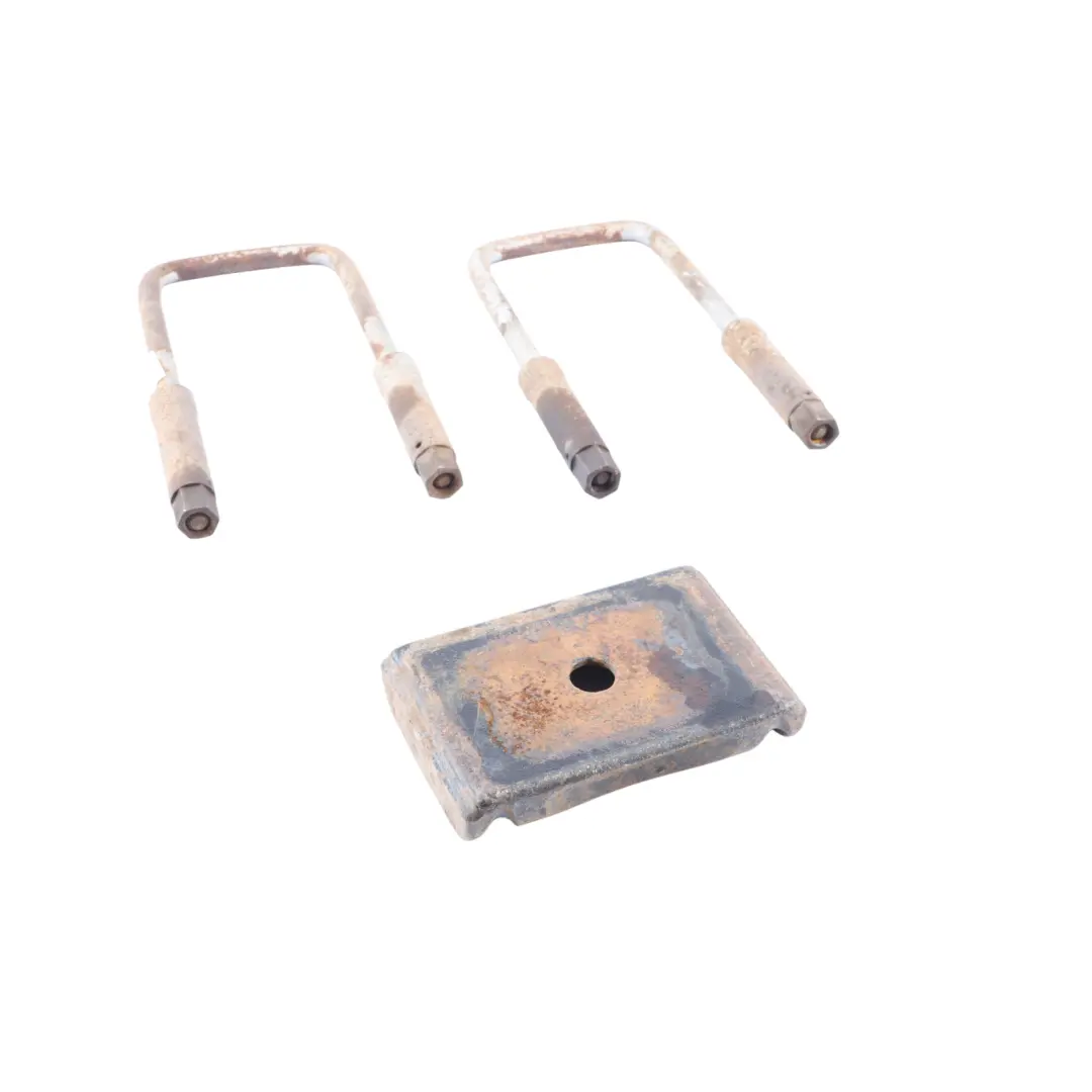 Mercedes Sprinter W906 Set Abrazadera U Ballesta Eje Trasero - SKU A9103250547-1 - Número de pieza A9103250547