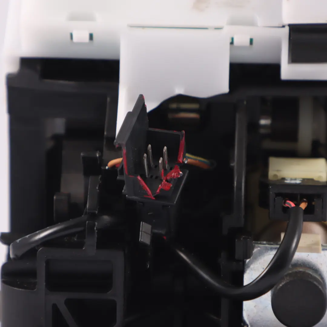 Selector Gearshift Mechanism Automatic Gearbox to Audi Q7 4L Gear with Part number 4L2713105B Audi Q7 4L Gear Selector Gearshift Mechanism Automatic Gearbox - SKU RHD-4L2713105B - Part number 4L2713105B