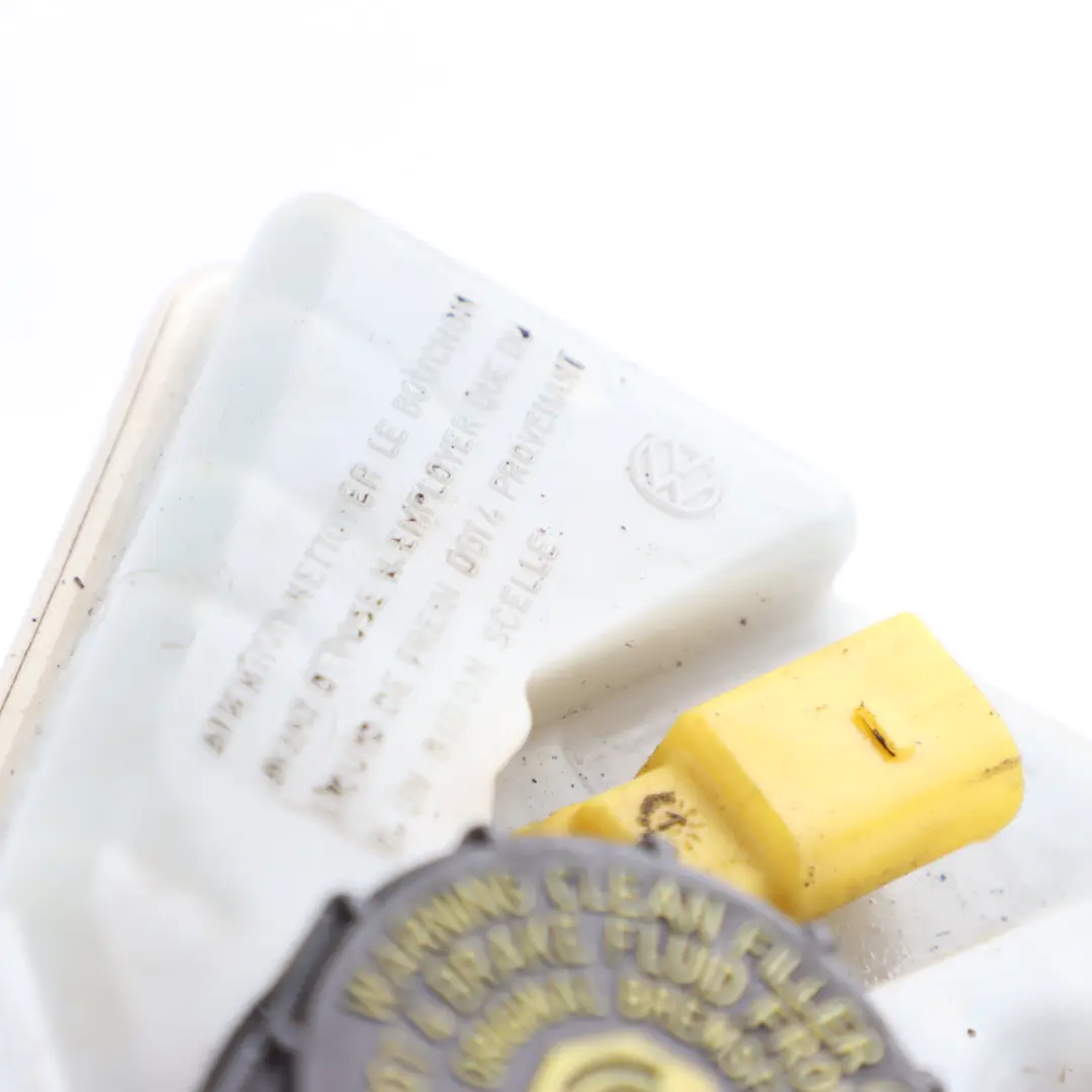 Brake Servo Master Pump Cylinder Unit to Audi A1 8X 1.2 TSI with Part number 6R2611019B Audi A1 8X 1.2 TSI Brake Servo Master Pump Cylinder Unit - SKU RHD-6R2611019B - Part number 6R2611019B