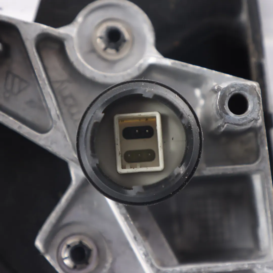 High Gloss Heated Right Wing Mirror O/S Grey to BMW 3 Series E90 E91 LCI M Sport with Part number 7268280 BMW 3 Series E90 E91 LCI M Sport High Gloss Heated Right Wing Mirror O/S Grey - SKU rhd-7268280-SCG - Part number 7268280