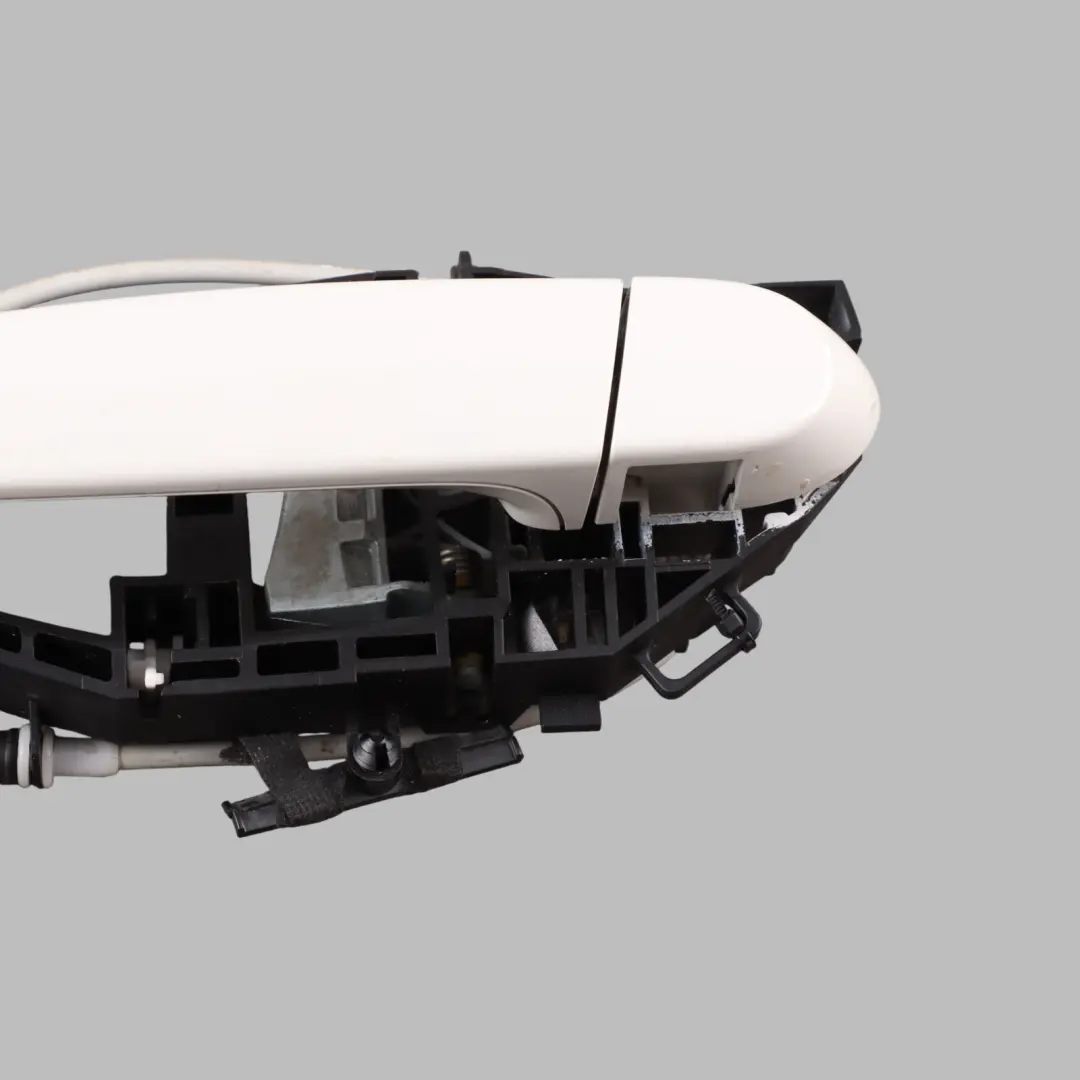 Grab Handle BMW F32 Front Left N/S Comfort Access Alpinweiss Alpine White - 300 to with Part number 7326917 Grab Handle BMW F32 Front Left N/S Comfort Access Alpinweiss Alpine White - 300 - SKU RHD-7326917-AW - Part number 7326917