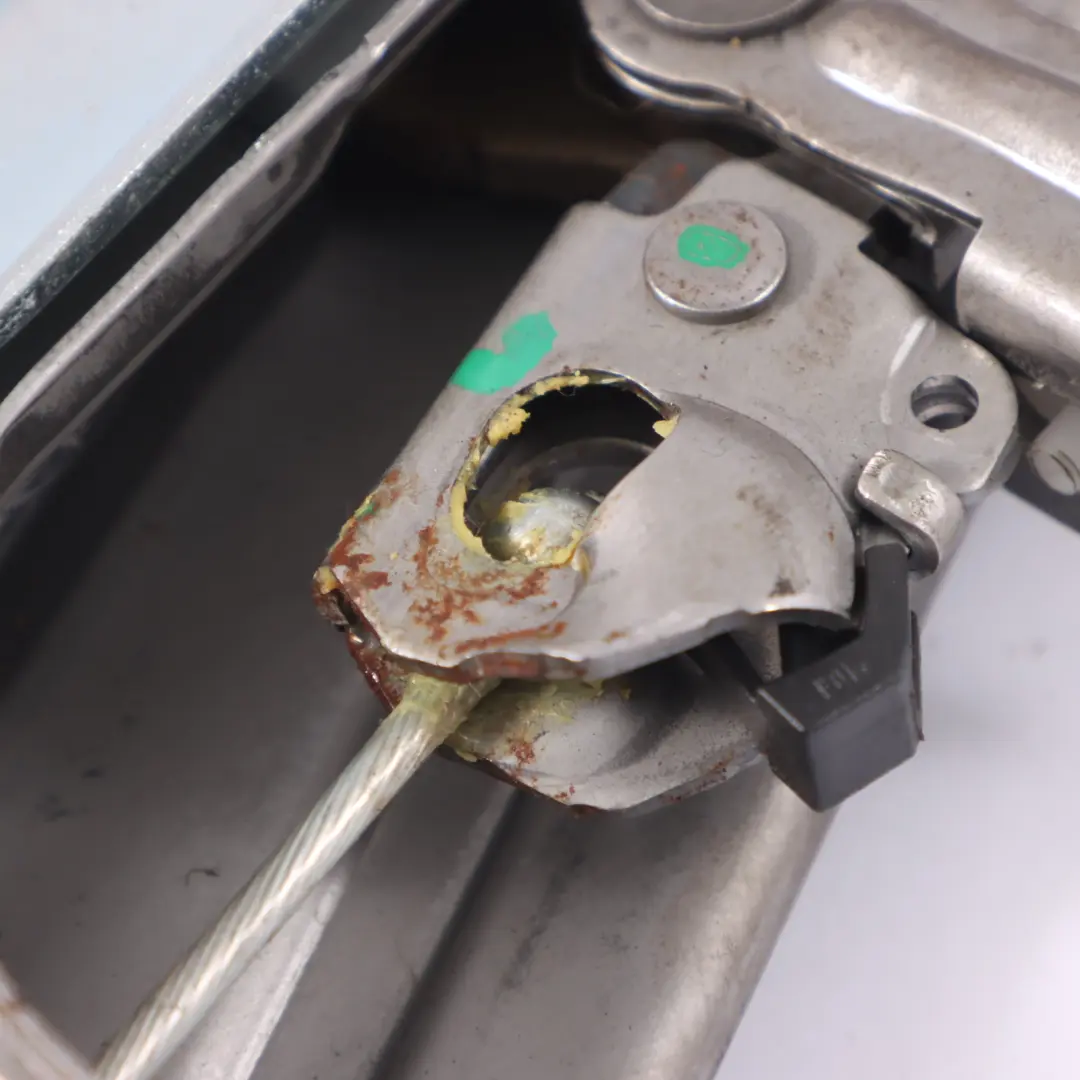 Handbrake Pedal Parking Brake Foot Pedal Mechanism to Audi Q7 4L with Part number 7L0721485 Audi Q7 4L Handbrake Pedal Parking Brake Foot Pedal Mechanism - SKU RHD-7L0721485 - Part number 7L0721485