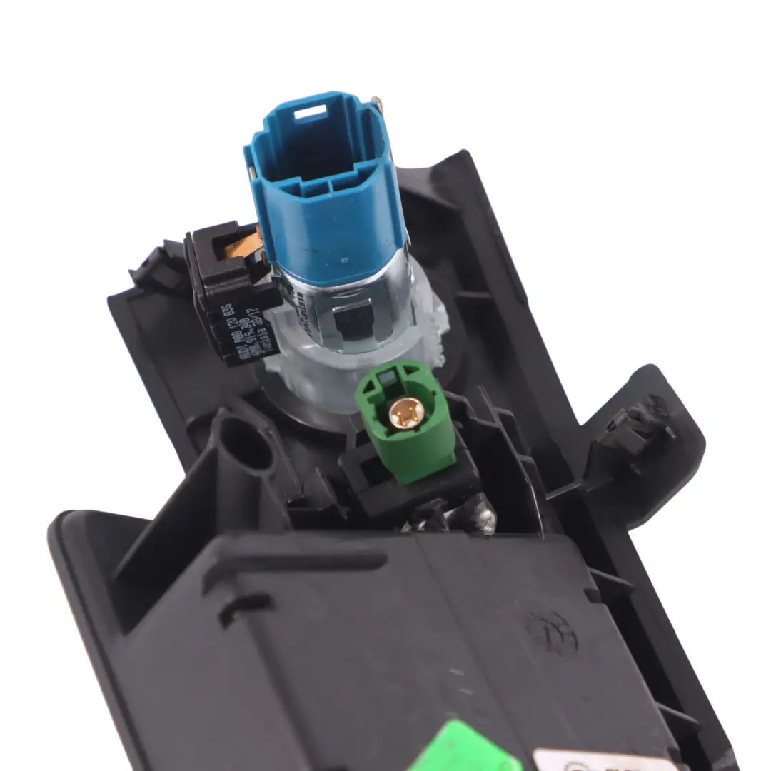 Centre Console Storage Tray 12V Socket USB Connect Cover to Audi Q5 FY with Part number 80C864131A Audi Q5 FY Centre Console Storage Tray 12V Socket USB Connect Cover - SKU RHD-80C864131A - Part number 80C864131A