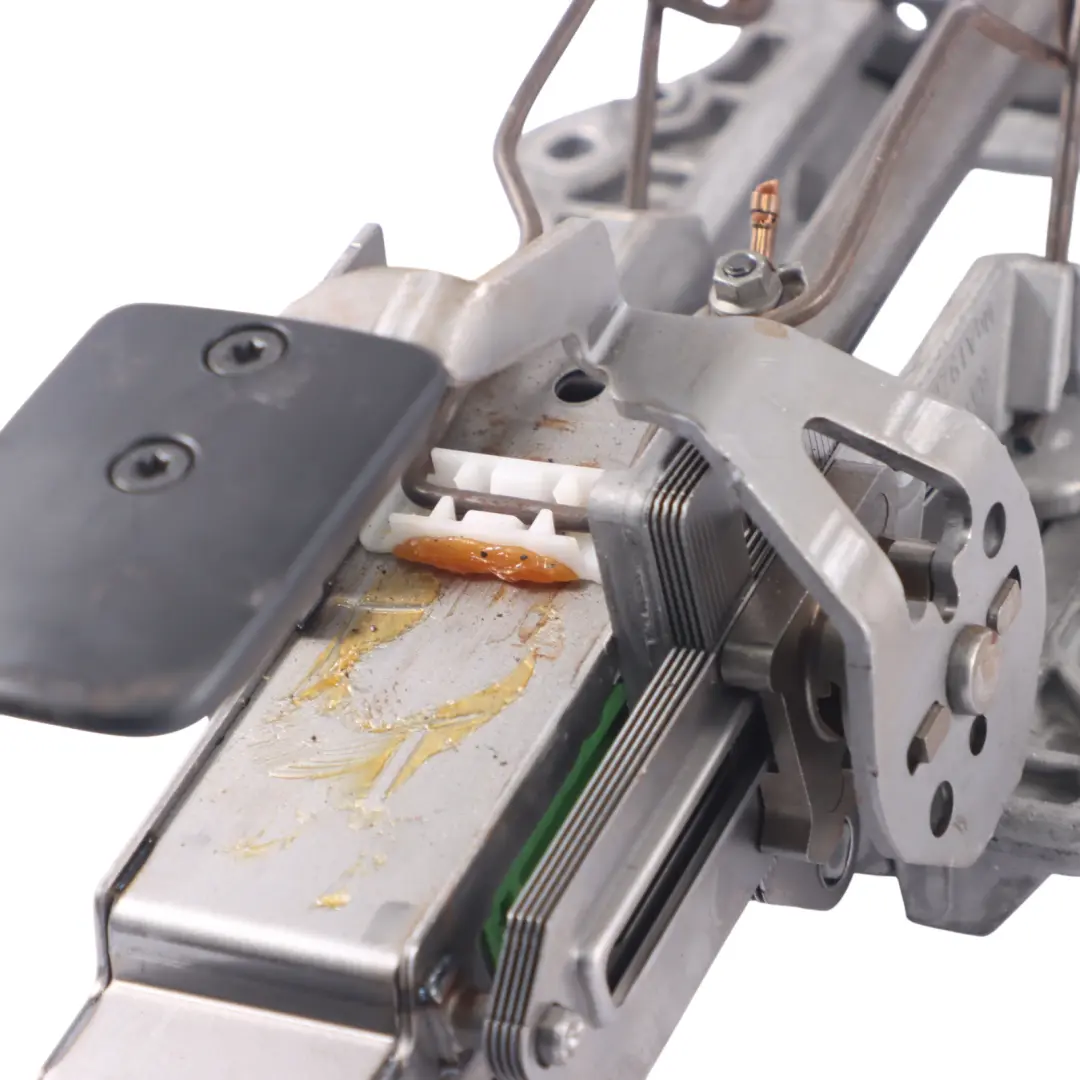 Adjustable Steering Column Mechanism 8J2419502F to Audi TT TTS 8J 2.0 TFSI with Part number 8J2419502G Audi TT TTS 8J 2.0 TFSI Adjustable Steering Column Mechanism 8J2419502F - SKU RHD-8J2419502G - Part number 8J2419502G