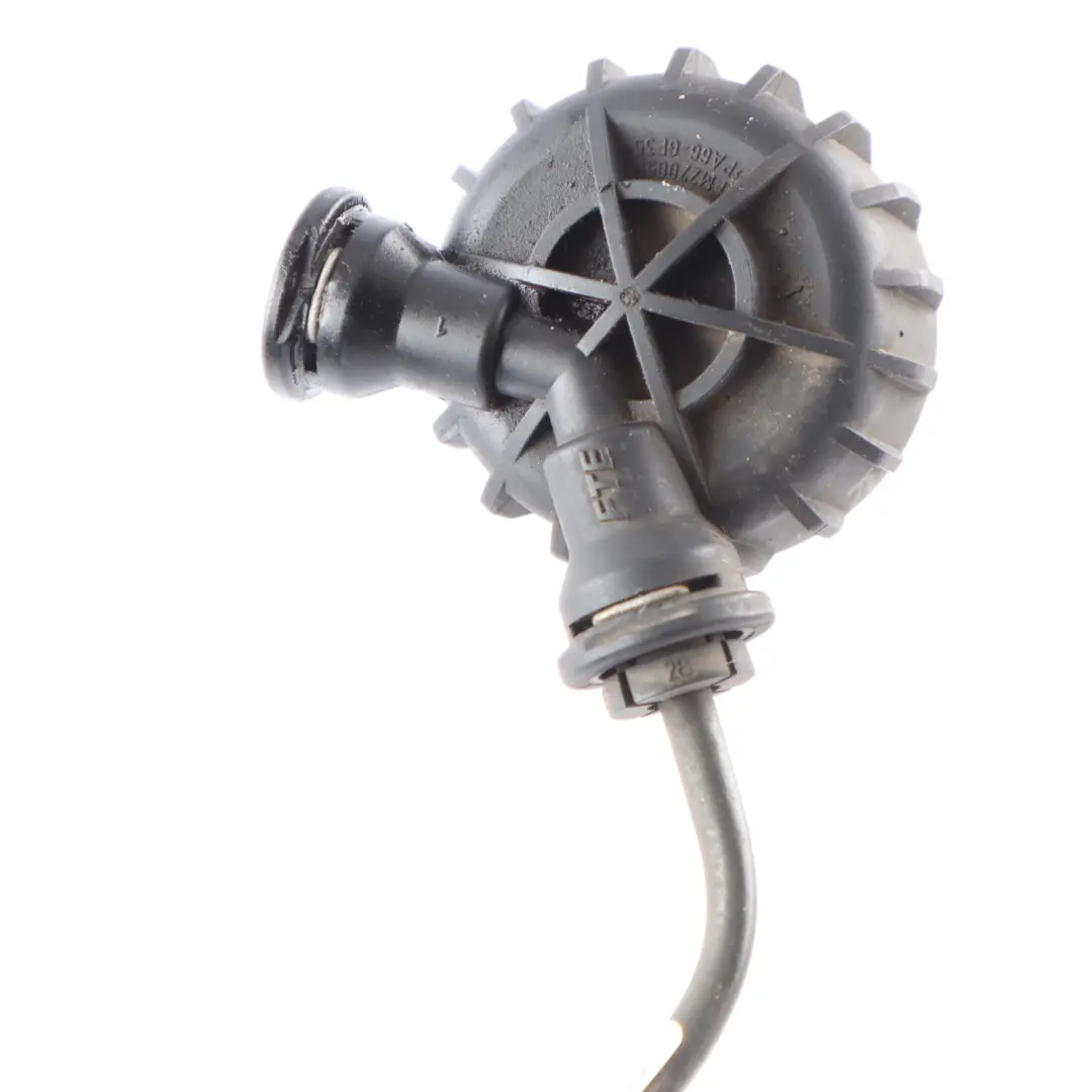 Gearbox Clutch Pipe Line Hose to Audi TT 8J with Part number 8J2721465 Audi TT 8J Gearbox Clutch Pipe Line Hose - SKU RHD-8J2721465 - Part number 8J2721465