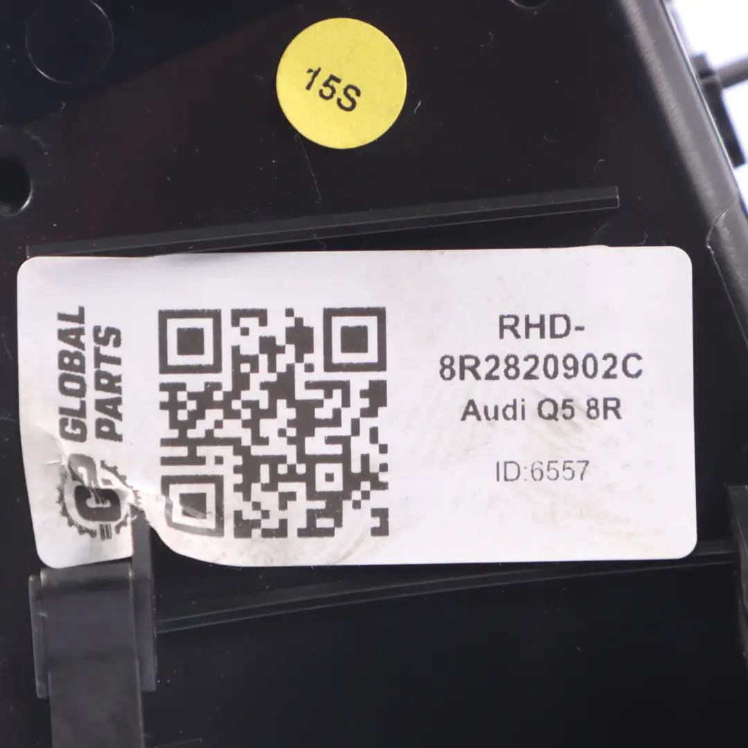 Front Dashboard Air Vent Nozzle Right O/S to Audi Q5 8R with Part number 8R2820902C Audi Q5 8R Front Dashboard Air Vent Nozzle Right O/S - SKU RHD-8R2820902C - Part number 8R2820902C