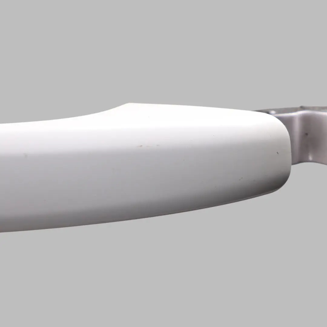 Maniglia Anteriore Posteriore Sinistra Destra Bianco S9R per Audi A5 8T con numero di parte 8T0837205A Audi A5 8T Maniglia Anteriore Posteriore Sinistra Destra Bianco S9R - SKU 8T0837205A-MGW - Numero di parte 8T0837205A