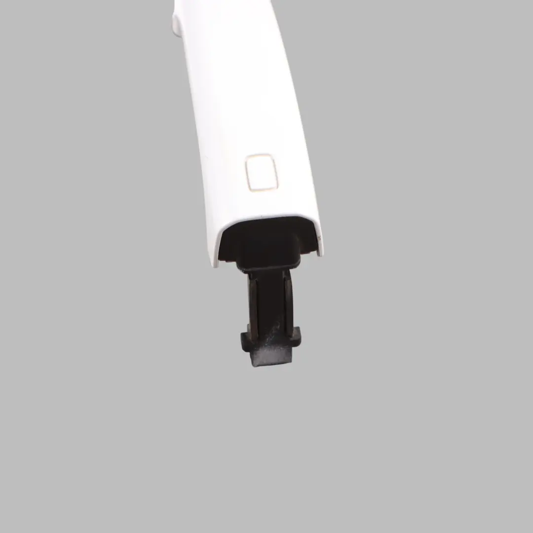 Tirador Puerta Delantera Izquierda Derecha Blanco S9R para Audi A5 8T con número de pieza 8T0837205A Audi A5 8T Tirador Puerta Delantera Izquierda Derecha Blanco S9R - SKU 8T0837205A-MGW - Número de pieza 8T0837205A