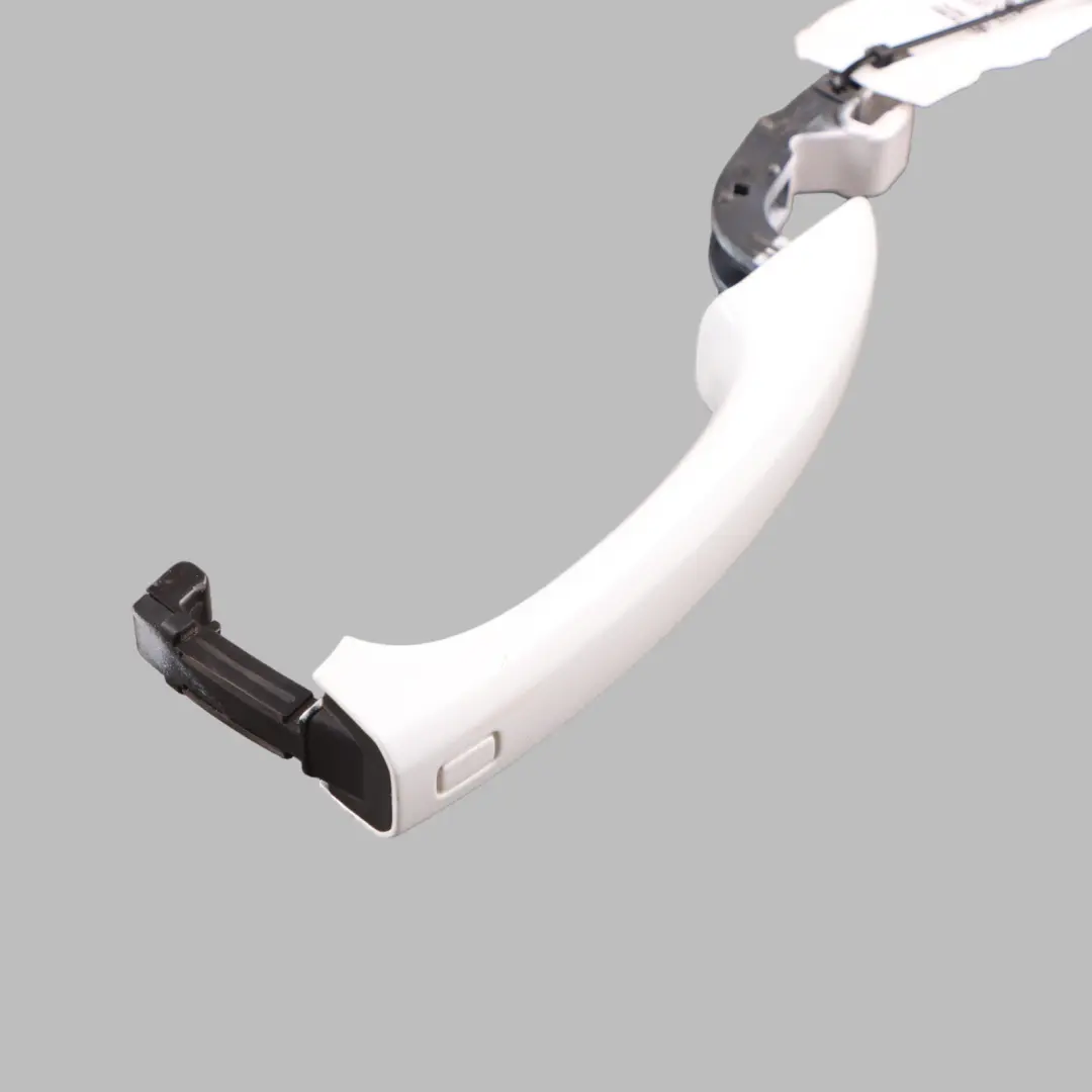 Tirador Puerta Delantera Izquierda Derecha Blanco S9R para Audi A5 8T con número de pieza 8T0837205A Audi A5 8T Tirador Puerta Delantera Izquierda Derecha Blanco S9R - SKU 8T0837205A-MGW - Número de pieza 8T0837205A