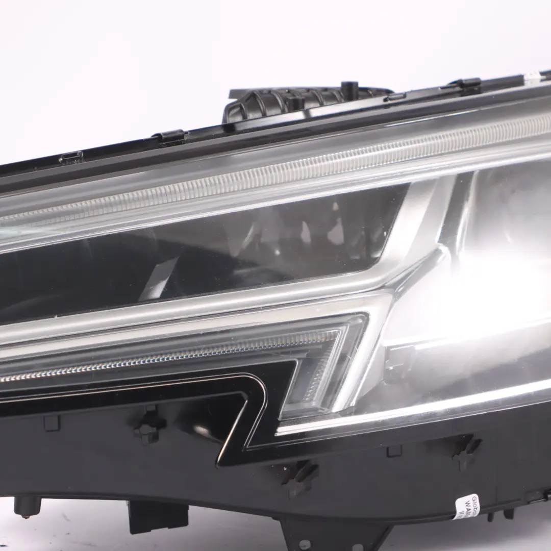 Headlight Front Left N/S LED Xenon Headlamp Lamp Light to Audi A4 B9 with Part number 8W0941033A Audi A4 B9 Headlight Front Left N/S LED Xenon Headlamp Lamp Light - SKU RHD-8W0941033A - Part number 8W0941033A