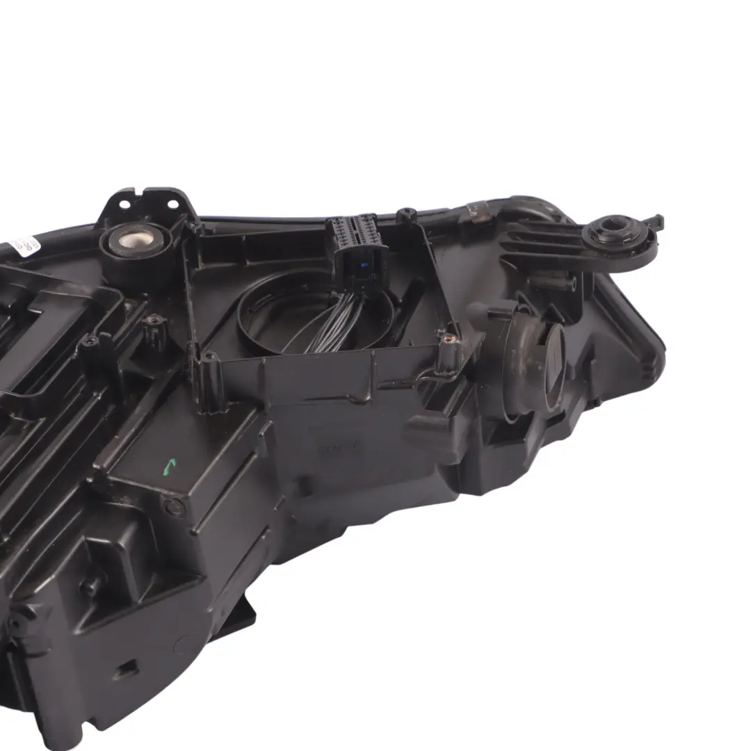 Headlight Front Right O/S LED Xenon Headlamp Lamp Light to Audi A4 B9 with Part number 8W0941034A Audi A4 B9 Headlight Front Right O/S LED Xenon Headlamp Lamp Light - SKU RHD-8W0941034A - Part number 8W0941034A