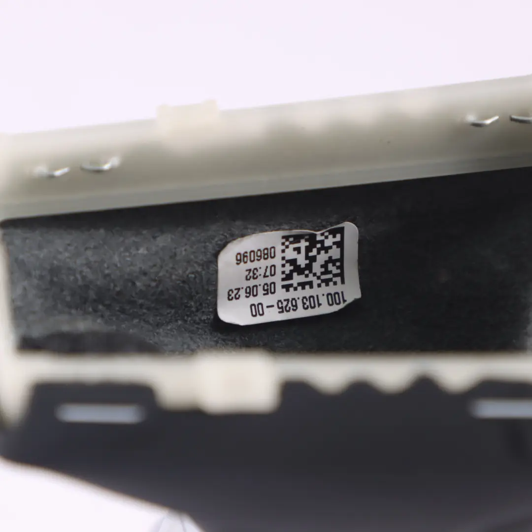 Gearbox Gear Selector Lever Knob Leather Black to Audi A4 B9 Automatic with Part number 8W2713140F Audi A4 B9 Automatic Gearbox Gear Selector Lever Knob Leather Black - SKU RHD-8W2713140F - Part number 8W2713140F