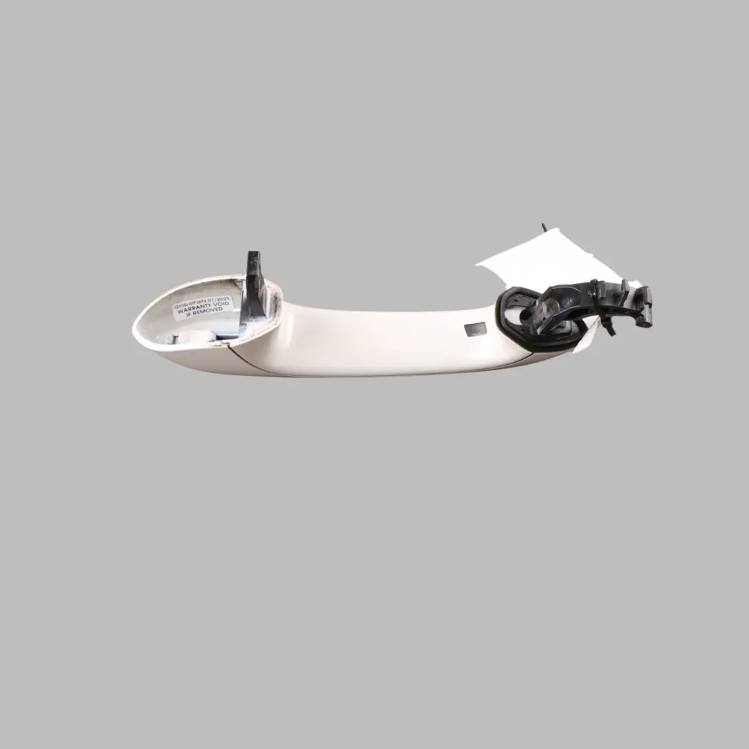 Door Handle BMW F40 G20 G30 Outside Grab Front Right O/S Alpinweiss White - 300 to with Part number 9491460 Door Handle BMW F40 G20 G30 Outside Grab Front Right O/S Alpinweiss White - 300 - SKU RHD-9491460-AW - Part number 9491460