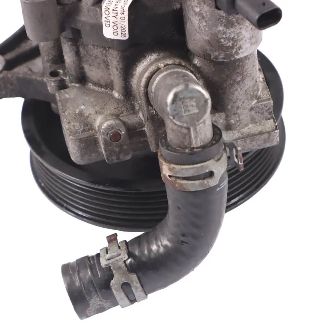 M271 Petrol Engine Power Steering Pump to Mercedes W204 with Part number A0064667501 Mercedes W204 M271 Petrol Engine Power Steering Pump - SKU RHD-A0064667501 - Part number A0064667501