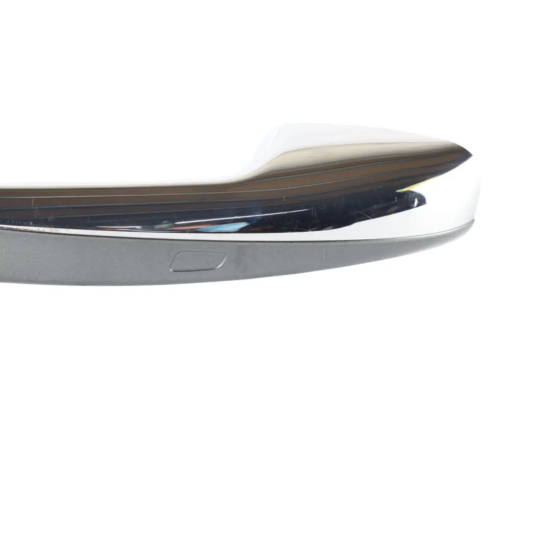 Maniglia porta anteriore sinistra Grigio Selenite metallizzato 992 per Mercedes W177 con numero di parte A0997601901 Mercedes W177 Maniglia porta anteriore sinistra Grigio Selenite metallizzato 992 - SKU rhd-A0997601901-SEL - Numero di parte A0997601901