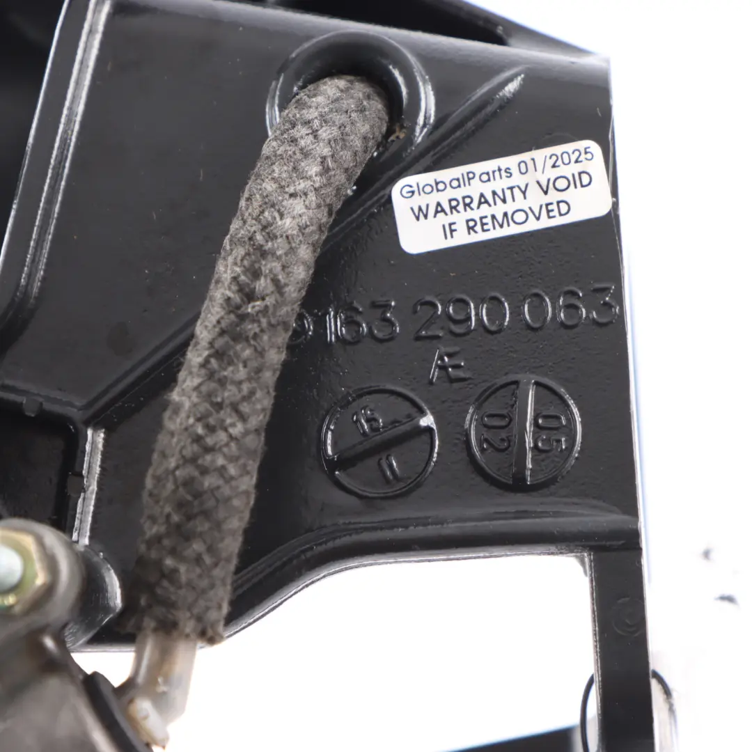 Brake Clutch Pedal Box Manual Transmission to Mercedes ML W163 with Part number A1632901101 Mercedes ML W163 Brake Clutch Pedal Box Manual Transmission - SKU RHD-A1632901101 - Part number A1632901101