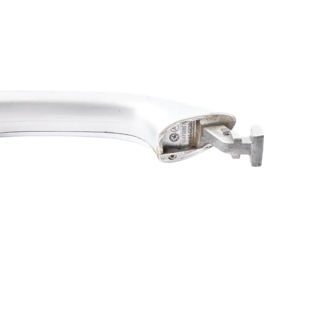 Front Right O/S Door Handle Iridium Bright Silver to Mercedes W164 with Part number A1647600670 Mercedes W164 Front Right O/S Door Handle Iridium Bright Silver - SKU rhd-A1647600670-IRS - Part number A1647600670