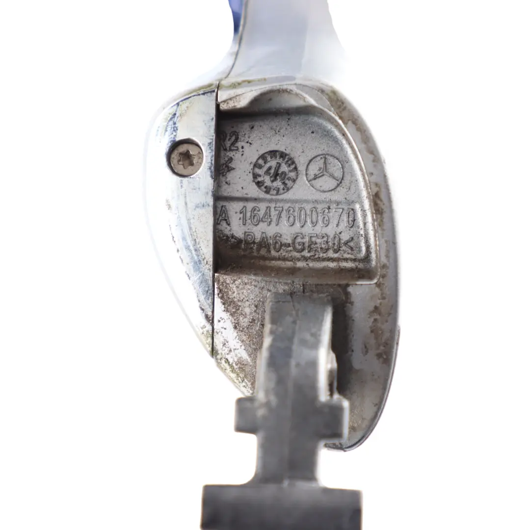 Front Right O/S Door Handle Iridium Bright Silver to Mercedes W164 with Part number A1647600670 Mercedes W164 Front Right O/S Door Handle Iridium Bright Silver - SKU rhd-A1647600670-IRS - Part number A1647600670